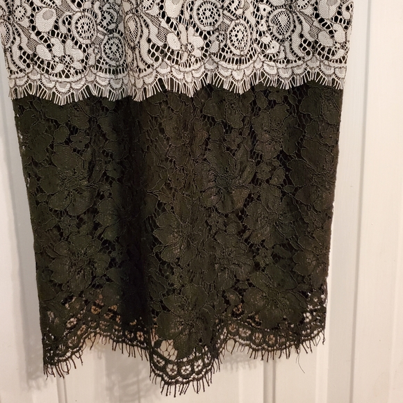NWT SZ XS EXQUISITE LACE DRESS! HAPPY HOLIDAYS! - Picture 6 of 8